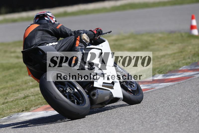 /13 01.05.2025 Speer Racing ADR/Gruppe gelb/110